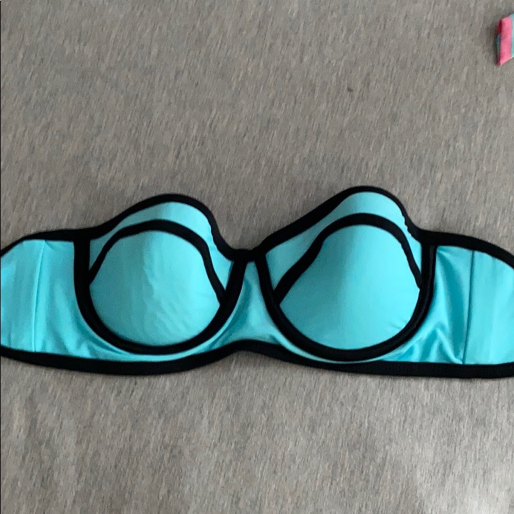 Bikini top